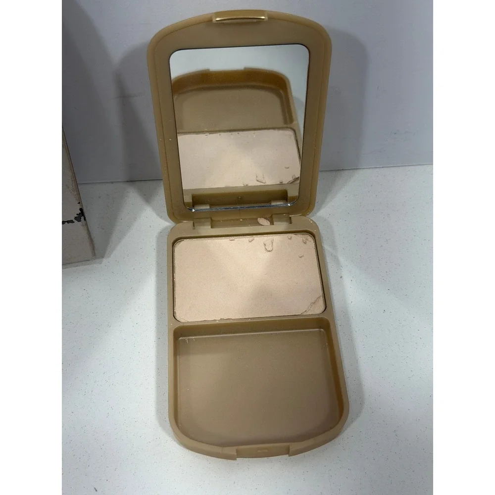 L'Oreal Paris Visible Lift Line Minimizing Powder Light 156 0.28oz WB304
